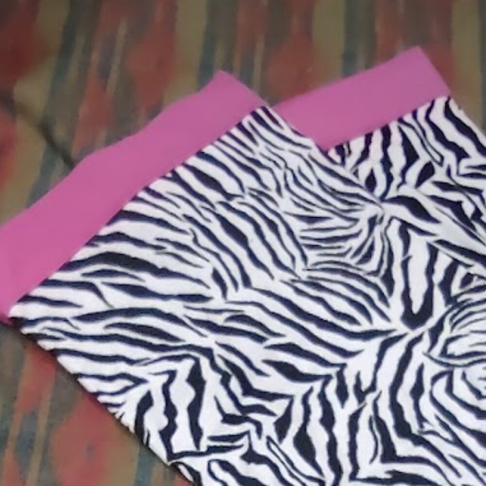 SUNBEAM VINTAGE PAIR PILLOWCASES FLEECE ZEBRA PRINT WITH PINK BORDER 20" BY 33"